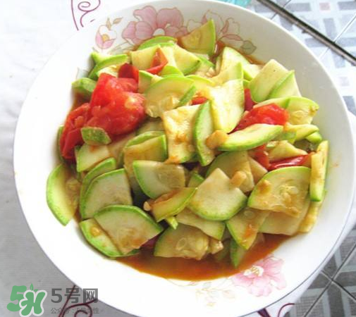 角瓜和西紅柿能一起吃嗎？西紅柿炒角瓜怎么做好吃？