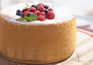 戚風(fēng)蛋糕為什么要倒扣？戚風(fēng)蛋糕倒扣方法