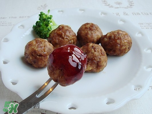 藍(lán)莓和牛肉能一起吃嗎？藍(lán)莓和牛肉會過敏嗎？