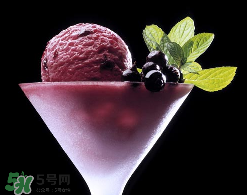 藍(lán)莓和螃蟹能一起吃嗎？吃藍(lán)莓和螃蟹會中毒嗎？