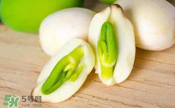 蓮子心與什么搭配好？蓮子心泡茶什么人不能喝