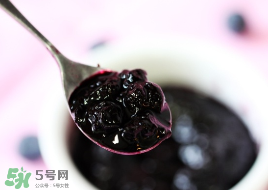 藍(lán)莓和楊梅能一起吃嗎？藍(lán)莓和楊梅可以一起泡酒嗎？