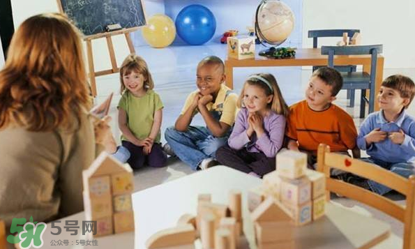 兒童性教育從幾歲開始？兒童性教育的關(guān)鍵時(shí)期是何時(shí)？