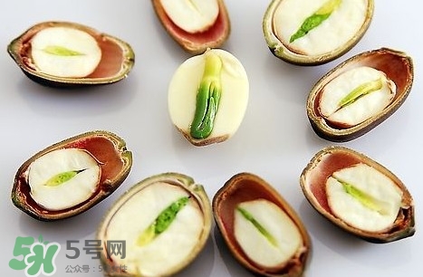 蓮子心怎么吃不會(huì)苦？蓮子心怎么泡水喝