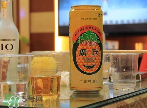 菠蘿啤是碳酸飲料嗎？菠蘿啤不能和什么一起吃？