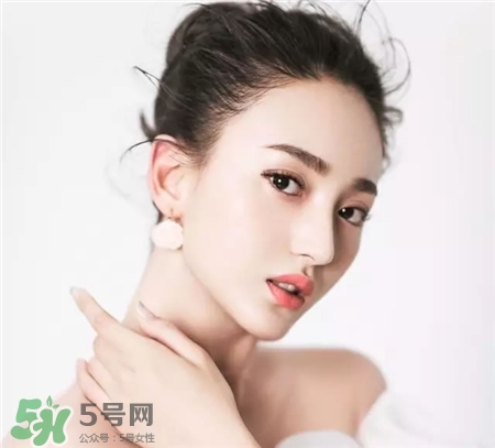 輕氧眉和水霧眉哪個好?輕氧眉和霧眉的區(qū)別 輕氧眉和水霧眉哪個好?輕氧眉和霧眉的區(qū)別