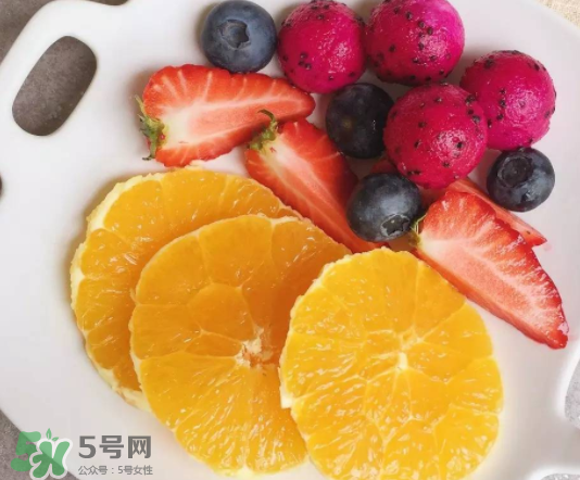 藍(lán)莓和橙子能一起吃嗎？藍(lán)莓和橙子一起吃好嗎？