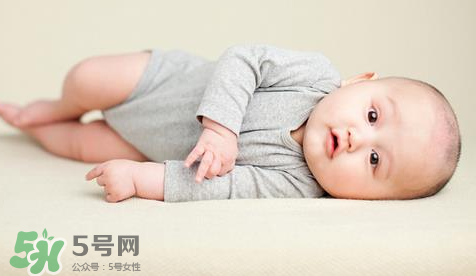 女寶寶洗澡注意些什么？女寶寶洗澡的特殊要求