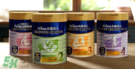 氨基酸奶粉與深度水解奶粉的區(qū)別 氨基酸奶粉與深度水解奶粉哪個(gè)好？