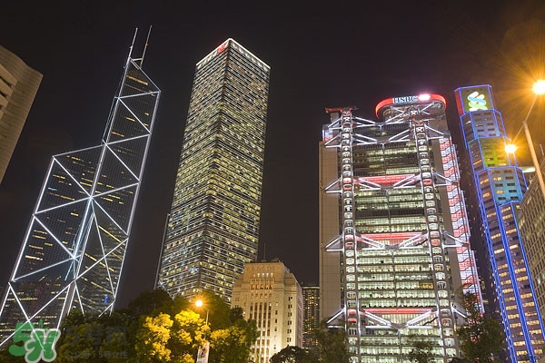 8月份去香港穿什么？八月份去香港穿什么衣服