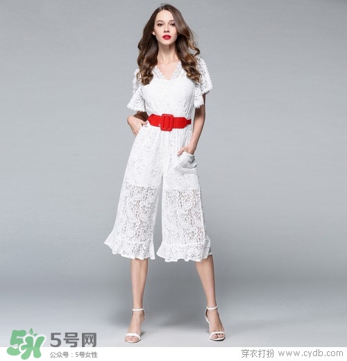 8月份穿什么衣服？八月份穿衣搭配