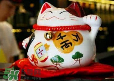 不同顏色的招財(cái)貓代表什么意思？招財(cái)貓的寓意是什么