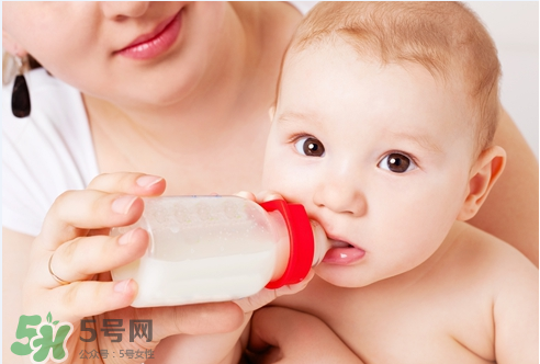 八月份可以斷奶嗎？8月份可以斷奶嗎？