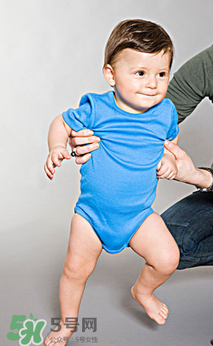 寶寶八字腳的原因 寶寶八字腳是怎么回事？