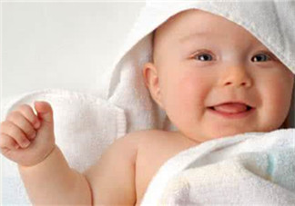 寶寶發(fā)燒可以擦清涼油嗎？寶寶發(fā)燒擦清涼油有副作用嗎？