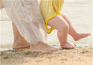 寶寶八字腳的原因 寶寶八字腳是怎么回事？