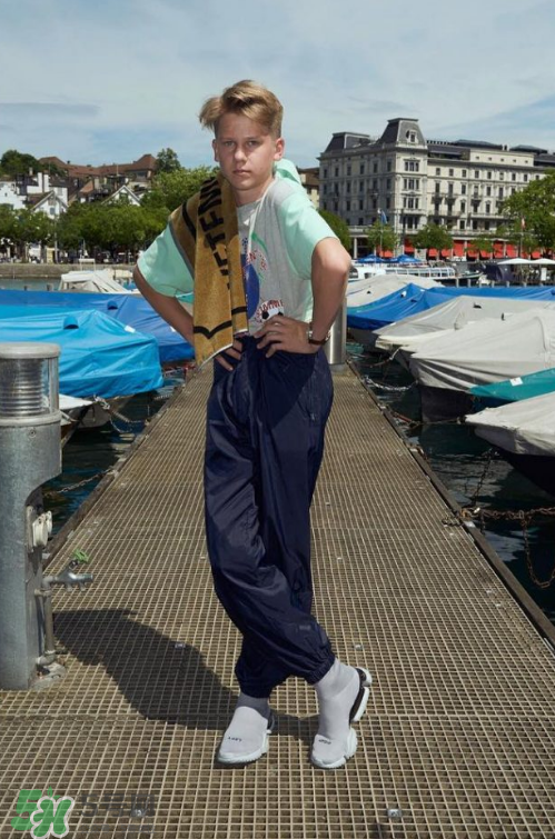 vetements與reebok銳步聯(lián)名sock trainer襪子鞋怎么樣_好看嗎？