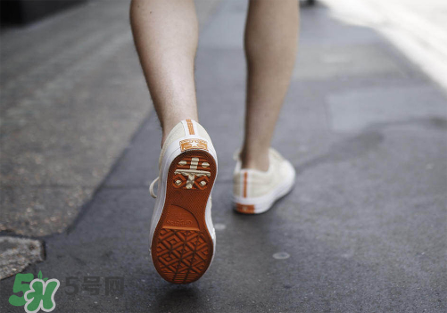 foot patrol與converse匡威聯(lián)名運(yùn)動(dòng)鞋什么時(shí)候發(fā)售？