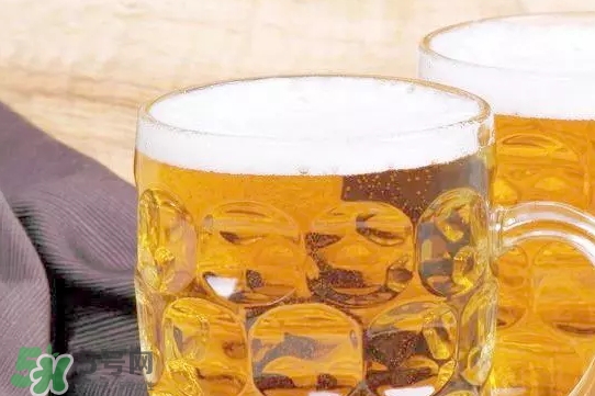 啤酒打開了隔夜還能喝嗎？喝隔夜的啤酒有什么危害？