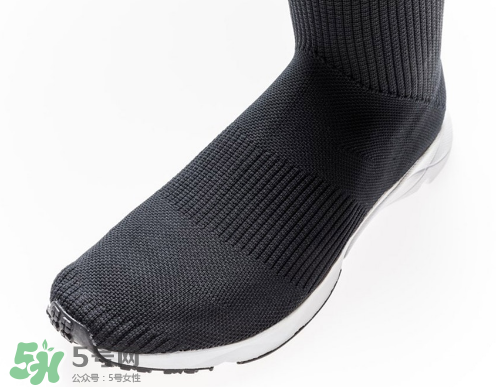 reebok sock runner ultraknit銳步超長襪子鞋多少錢？