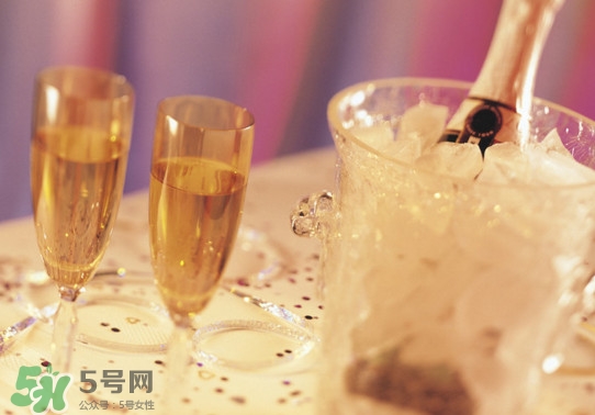  一般的香檳多少錢一瓶？香檳一般多少度