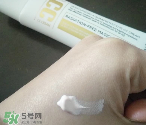 瓷肌cc霜怎么樣？瓷肌cc霜怎么用法