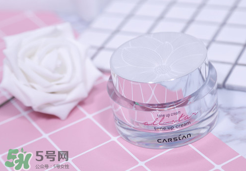 瑪麗黛佳和卡姿蘭素顏霜哪個好？有什么區(qū)別？