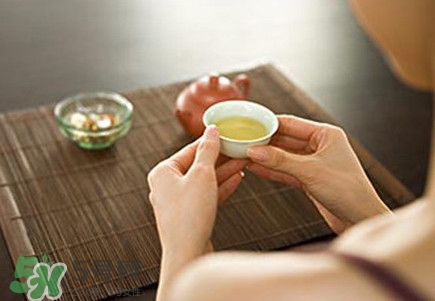 荷葉茶是寒性的嗎？荷葉茶是涼性還是熱性？