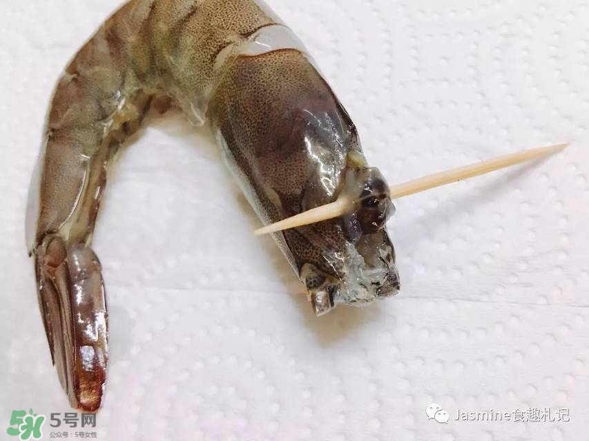 基圍蝦蝦線(xiàn)怎么去除 基圍蝦去蝦線(xiàn)圖解 基圍蝦蝦線(xiàn)怎么去除 基圍蝦去蝦線(xiàn)圖解