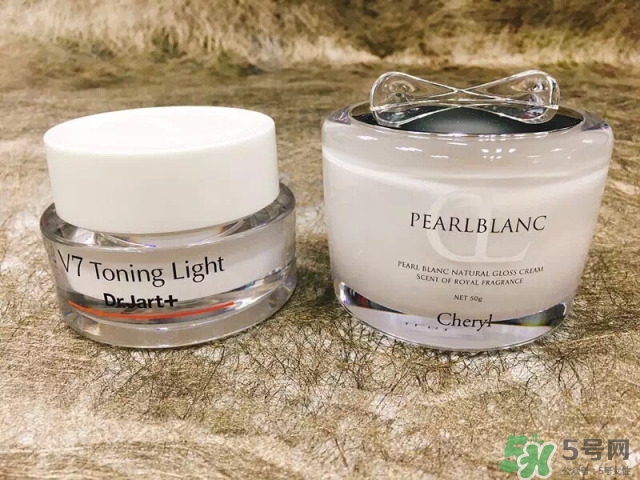 cheryl阿古屋珍珠粉素顏霜和蒂佳婷v7素顏霜對(duì)比 cheryl阿古屋珍珠粉素顏霜和蒂佳婷v7素顏霜對(duì)比