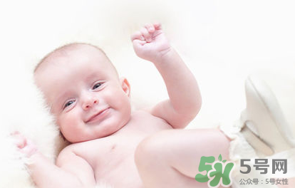 新生兒吃母乳拉稀是怎么回事？新生兒吃母乳拉稀怎么辦？