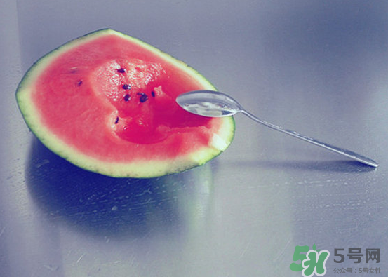 西瓜和玉米能一起吃嗎？西瓜和玉米能同時吃嗎？