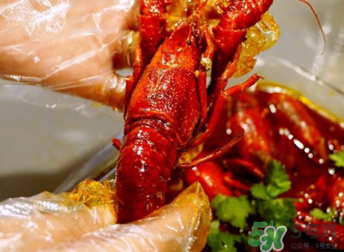 麻辣小龍蝦能隔夜吃嗎？麻辣小龍蝦隔夜能吃嗎？