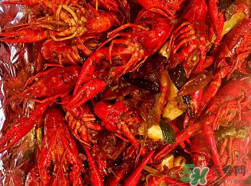 麻辣小龍蝦能隔夜吃嗎？麻辣小龍蝦隔夜能吃嗎？