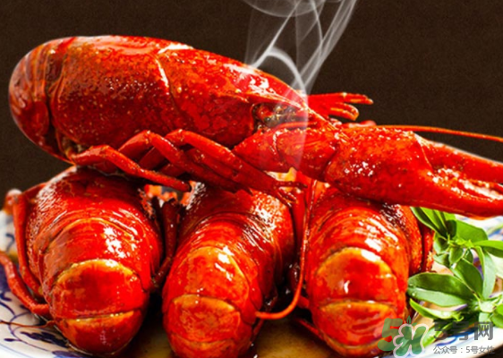 麻辣小龍蝦的頭能吃嗎？如何吃麻辣小龍蝦的頭？