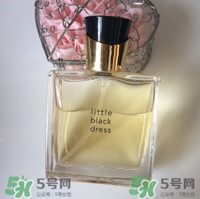 雅芳小黑裙噴霧香水怎么樣?雅芳小黑裙噴霧香水好不好？
