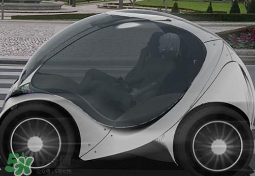 李彥宏坐無(wú)人駕駛汽車上五環(huán) 無(wú)人駕駛汽車什么時(shí)候上市？