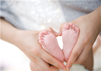 新生兒母乳喂養(yǎng)腹瀉需要換奶粉喂嗎？