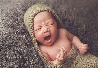 新生兒吃母乳會(huì)撐到嗎？新生兒吃母乳會(huì)吃撐嗎？