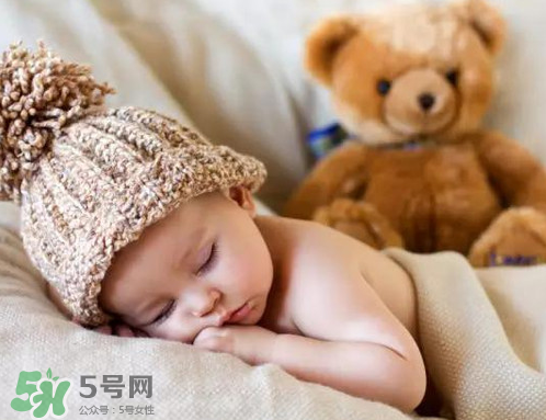 七月份可以開(kāi)窗睡覺(jué)嗎？夏天可以開(kāi)窗睡覺(jué)嗎？