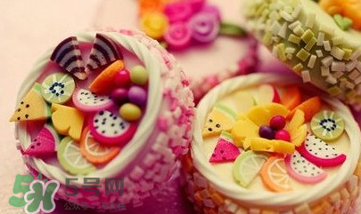 哺乳期吃甜食對(duì)寶寶有影響嗎？哺乳期吃甜食母乳會(huì)變甜嗎？