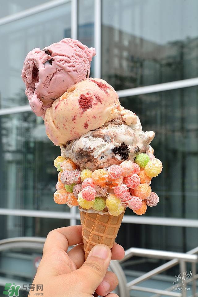 emack bolio's堆疊冰淇淋多少錢？堆疊冰淇淋好吃嗎？