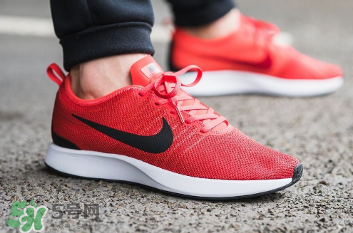 nike dualtone racer多少錢？耐克dualtone racer跑鞋價(jià)格