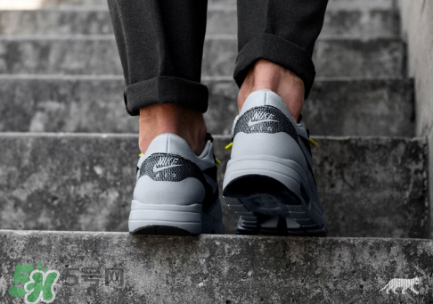 asphalt gold與耐克air max 1聯(lián)名多少錢(qián)？為什么這么貴？