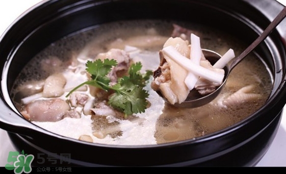 椰子雞屬于什么菜系？椰子雞要什么配料