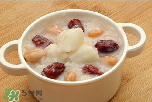 新鮮蓮子可以煮粥嗎？蓮子熬粥需要去芯嗎？