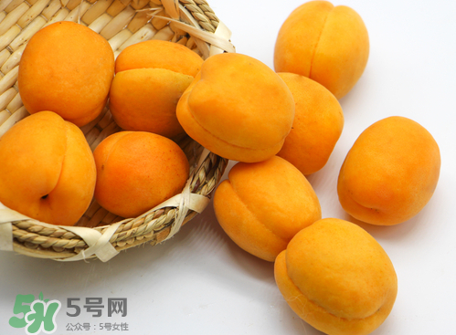 黃桃和水蜜桃哪個好吃？黃桃和水蜜桃的區(qū)別