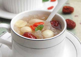 新鮮蓮子可以燉湯嗎？新鮮蓮子怎么煲湯？