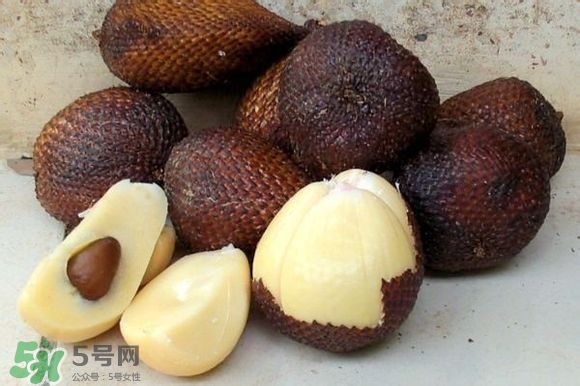 蛇皮果吃了會上火嗎？蛇皮果吃了會不會皮膚過敏？