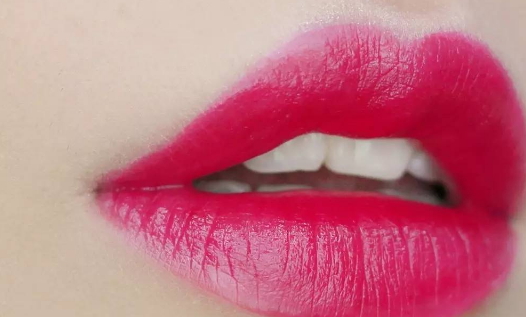 蘭蔻搖搖染唇液哪個(gè)顏色好看？蘭蔻搖搖染唇液色號試色